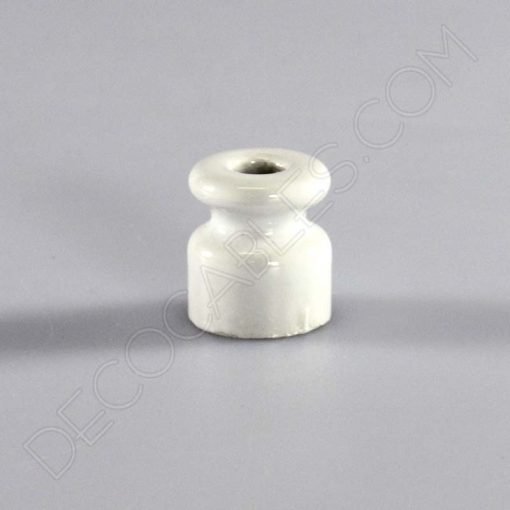 Aislador de porcelana blanco para cable trenzado