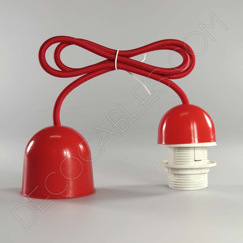 Lámparas colgantes para pantallas en suspensión con cable textil a juego en color rojo Lámparas colgantes para pantallas en suspensión con cable textil a juego en color rojo