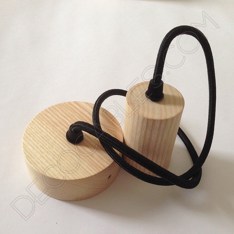 Lámpara colgante en madera con cable textil modelo cilindro Lámpara colgante en madera con cable textil modelo cilindro
