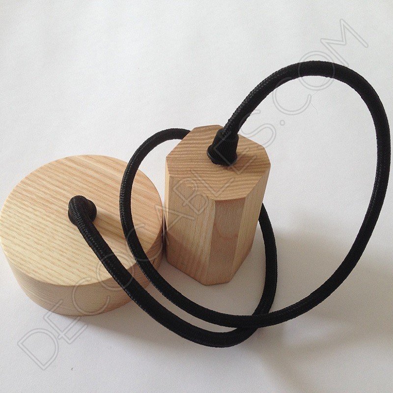 Lámpara colgante en madera con cable textil modelo biselado Lámpara colgante en madera con cable textil modelo biselado