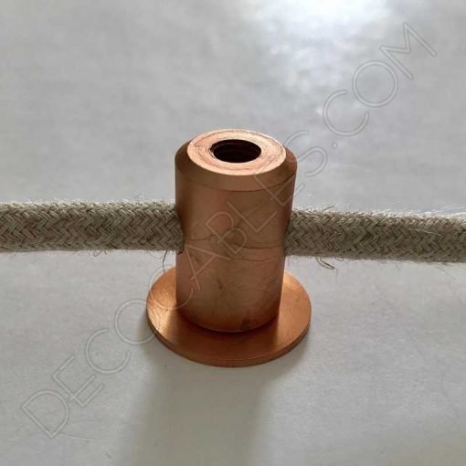 Aislante metálico para sujeción de cables de color cobre