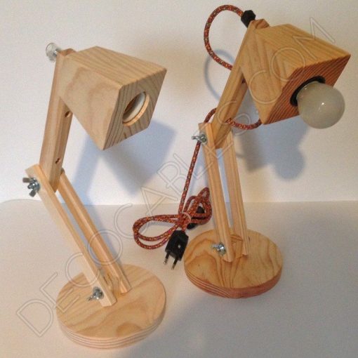 Flexo de escritorio de madera articulado