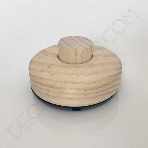 Interruptor de pie de madera