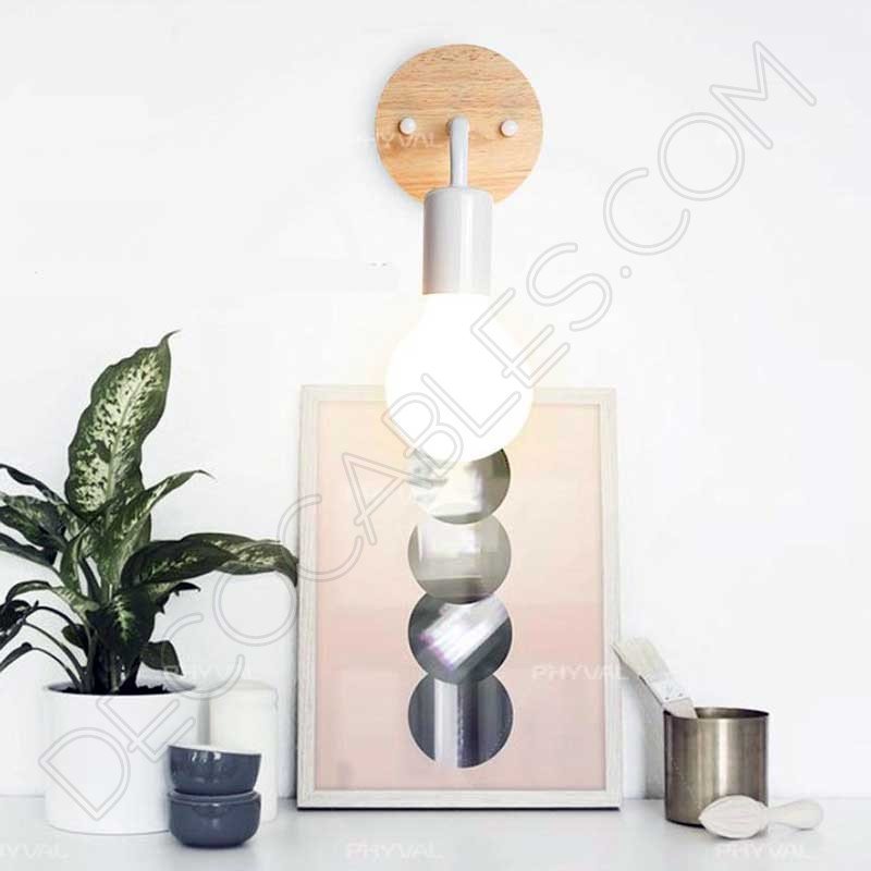 Lámpara aplique de pared en metal y madera Lámpara aplique de pared en metal y madera