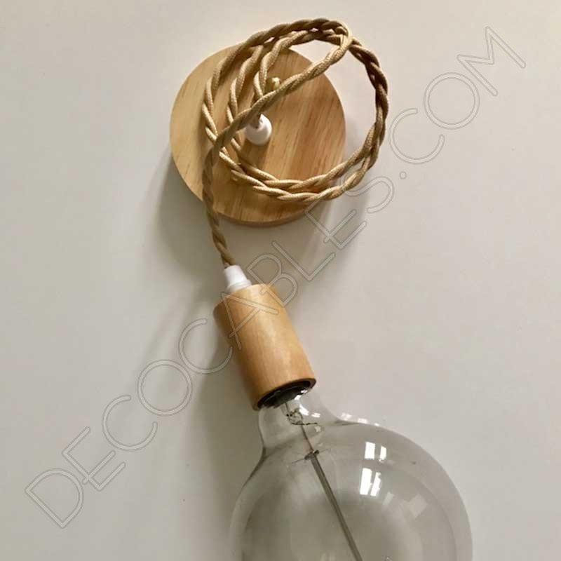 Lámpara colgante de madera de haya y cable trenzado Lámpara colgante de madera de haya y cable trenzado