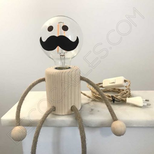 Lámpara de sobremesa de madera modelo Don Bigotes 2 Lámpara-muñeco-de-sobremesa-en-madera-modelo-don-bigotes