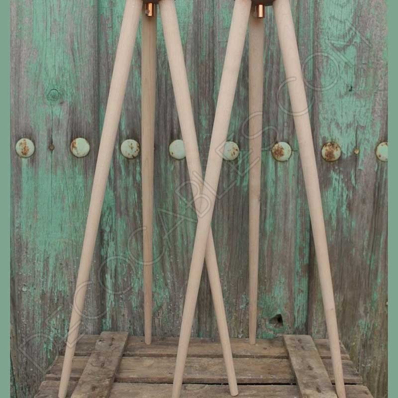 Lámpara de pie de madera modelo Arene Lámpara de pie de madera modelo Arene