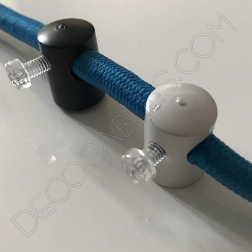 Sujeción metálica para cable con presa cables