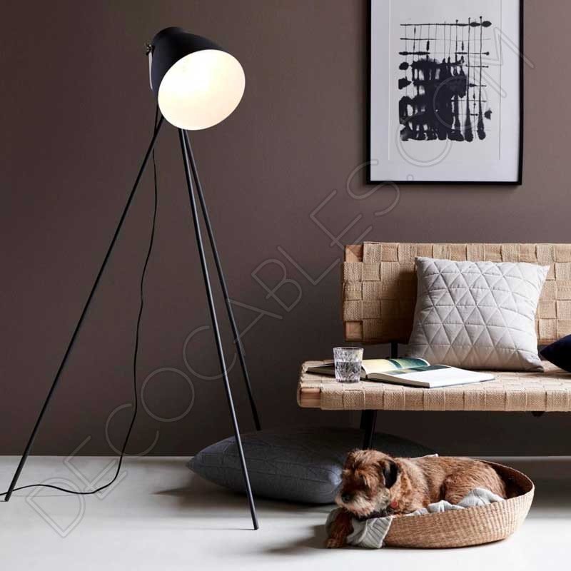 Lámpara de pie modelo trípode Lámpara de pie modelo trípode