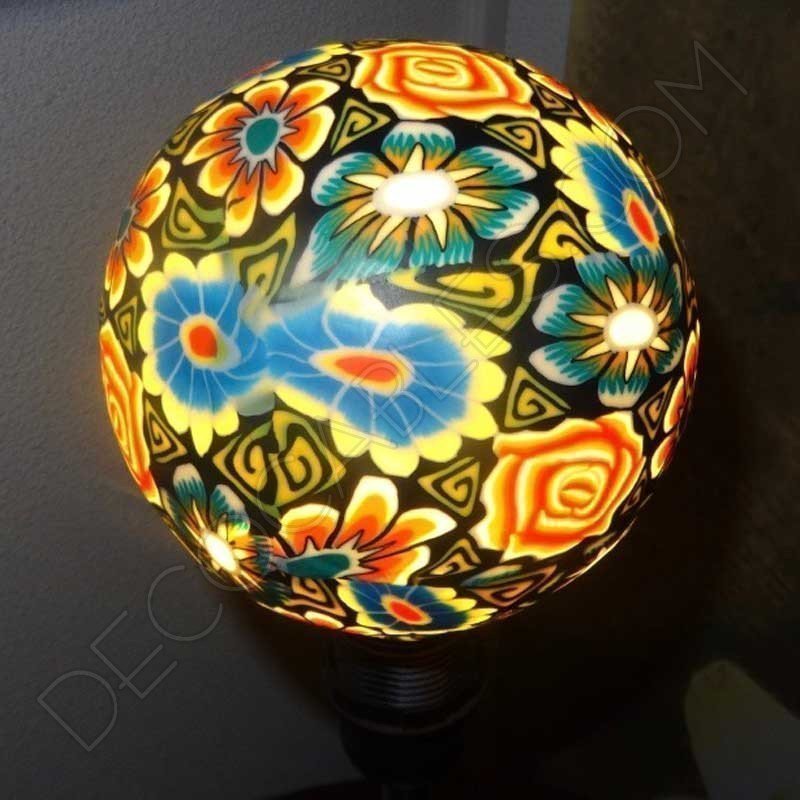 Bombilla led decorativa de silicona modelo globo casquillo E27 motivos florales con fondo negro Bombilla led decorativa de silicona modelo globo casquillo E27 motivos florales con fondo negro